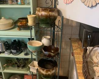 Planters, McCoy, Roseville, and unmarked