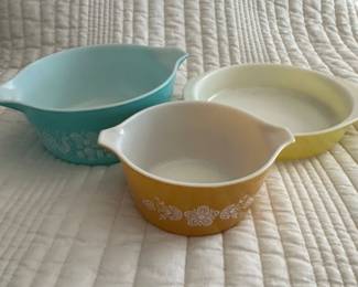 Pyrex Amish Butterprint, Butterfly Gold & Yellow