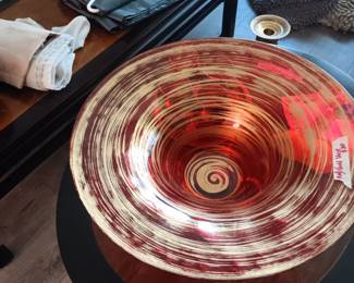 Red and gold glass bowl