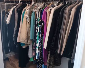 Ladies clothing. Dresses, suites, jackets. Sizes 2,4,6 and small