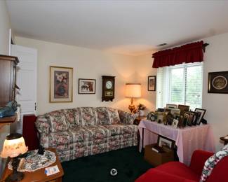 027Some Highlights Indian Head Park Estate Sale