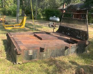 Welder body bed