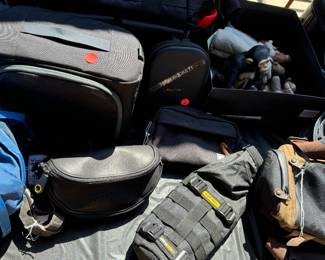 LOTS OF GLOVES! MOTORCYCLE & OTHERS!