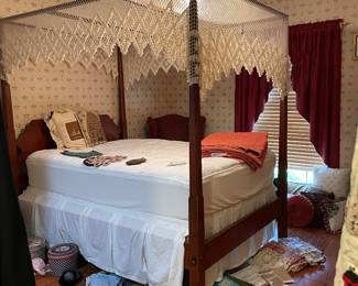 Pencil post full size bed