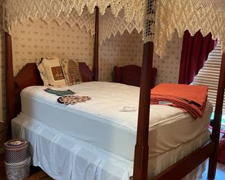 Pencil post bed again