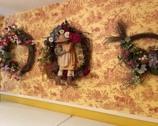 Lots of homemade wreaths. Big ones!