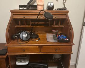Roll top desk