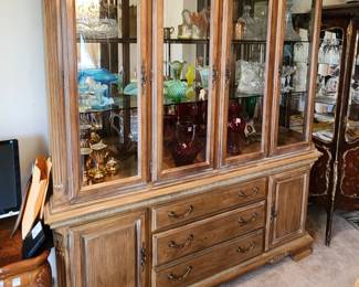 Lexington Camden Hall China Cabinet, matches sideboard, Dining Table and Chairs