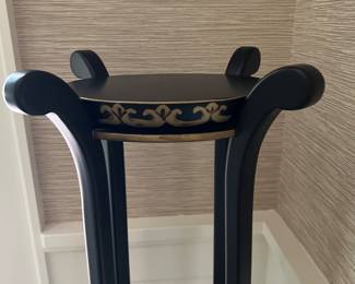 Beautiful lacquer plant stand 