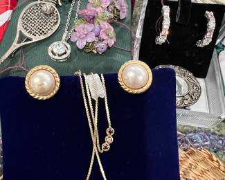 14kt Gold Diamond Sapphire Necklace 14kt Mabe Pearl  Button Earrings Omega backs
TAXCO STERLING Tennis Racket Pin & Taxco Bee Brooch