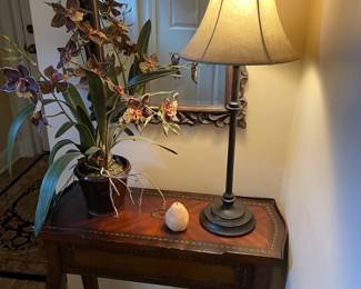 Side table, black mirror, table lamp and faux planter