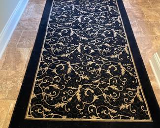 Runner rug - 100% wool - (7" 7" x 3' 8") - black and yellow/gold