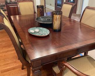 Ethan Allen dining table (with 2 additional leaves and pads) with 6 dining chairs (2 arm and 4 side chairs) - excellent condition - current styles!