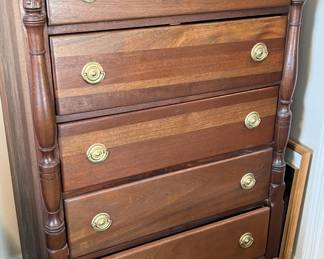 Lot 84 | Wood 5 Drawer Dresser