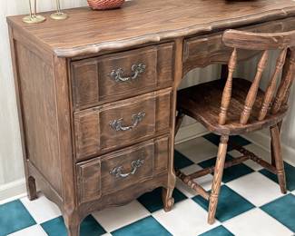 Lot 151 | Desk with Chair