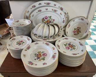 Lot 133 | Noritake China Set Floral Motif
