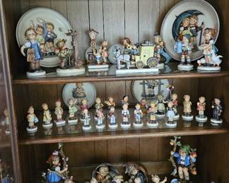 Large collection of Humels