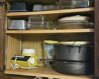 Cast iron dutch oven