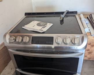 LG Electric Range 
