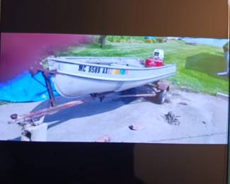 Alumacraft fishing boat