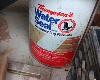 5 gallon container of Thompson's water seal