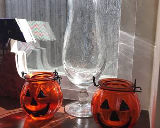 Assortment of Halloween Decor