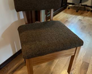 Mid Century Singer Sewing Chair with Storage
