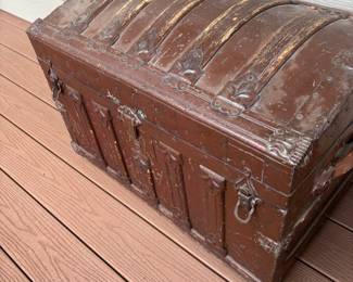 Victorian Brown Humpback Steamer Trunk