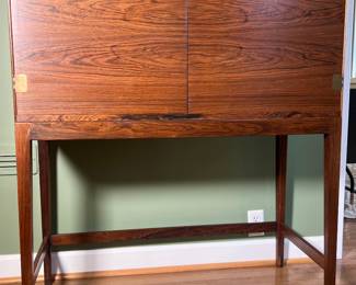 Tall Walnut Cabinet by Svend Langkilde.
Keywords: Mid Century Modern, modern design, Danish modern, Scandinavian design.
