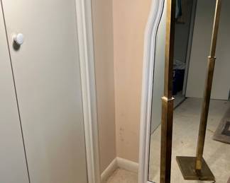 CHAPMAN BRASS FLOOR LAMP
Keywords: LIBRARY, READING, LIGHT PHARMACY, MCM, Hollywood Regency, modern, mid century