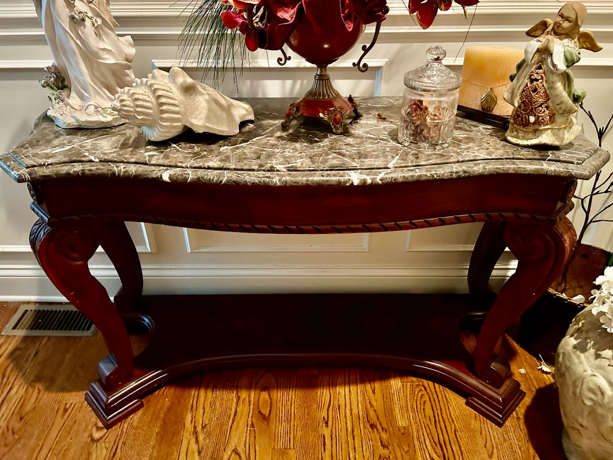 Console table 