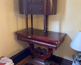 Walnut seeing stand/Empire mahogany console table