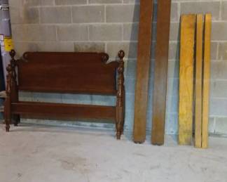 FullSize Wood Bed by Pennsylvania House