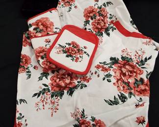 Apron and pot holders