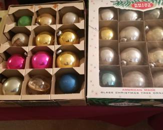 More vintage Christmas ornaments. 