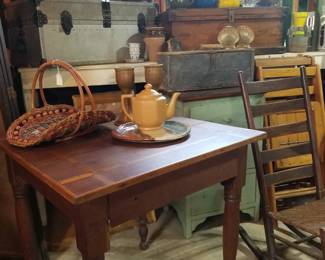 GARAGE opens at 10am