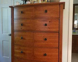 Master bedroom newer Broyhill 5 drawer chest. 