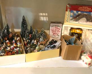 Christmas + Holiday Decor