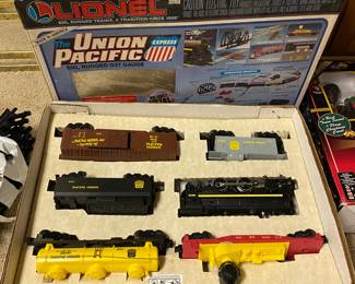 Lionel Union Pacific Toy Train Set