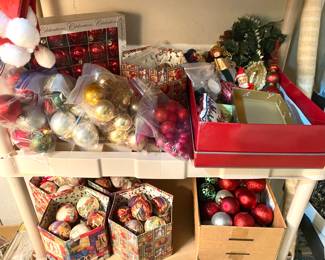 Christmas + Holiday Decor