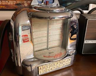 Vintage Seeburg Wall-o-matic 100 wall Jukebox
