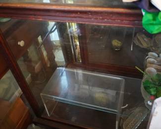 display case