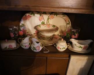 Dessert Rose dishes
