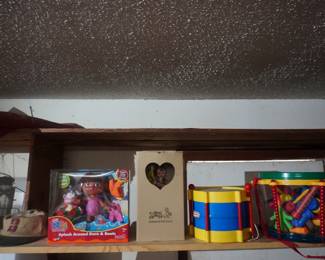 toys