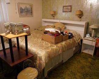 twin beds or use as King