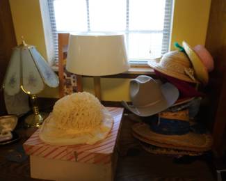 hats, lamp