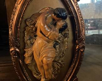 Side detail of mirror frame