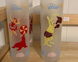 Circus glasses set of 4