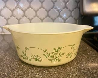 Pyrex Casserole Dish 