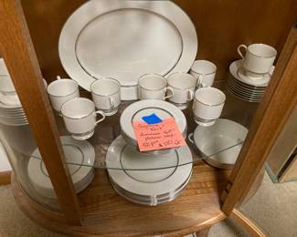 Syracuse Kent china set